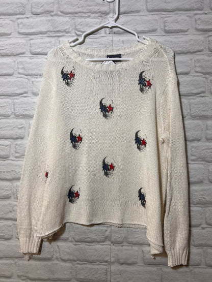 Size S/M Wooden Ships Star Skull Sweater