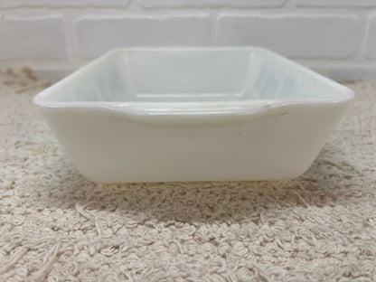 Pyrex Casserole/Fridge Dish - Amish Butterprint 1.5 QT