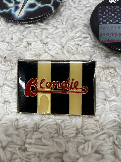 Lot of 6 vintage pins