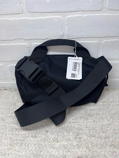 NWT Lululemon All Day Essentials Belt Bag in Black