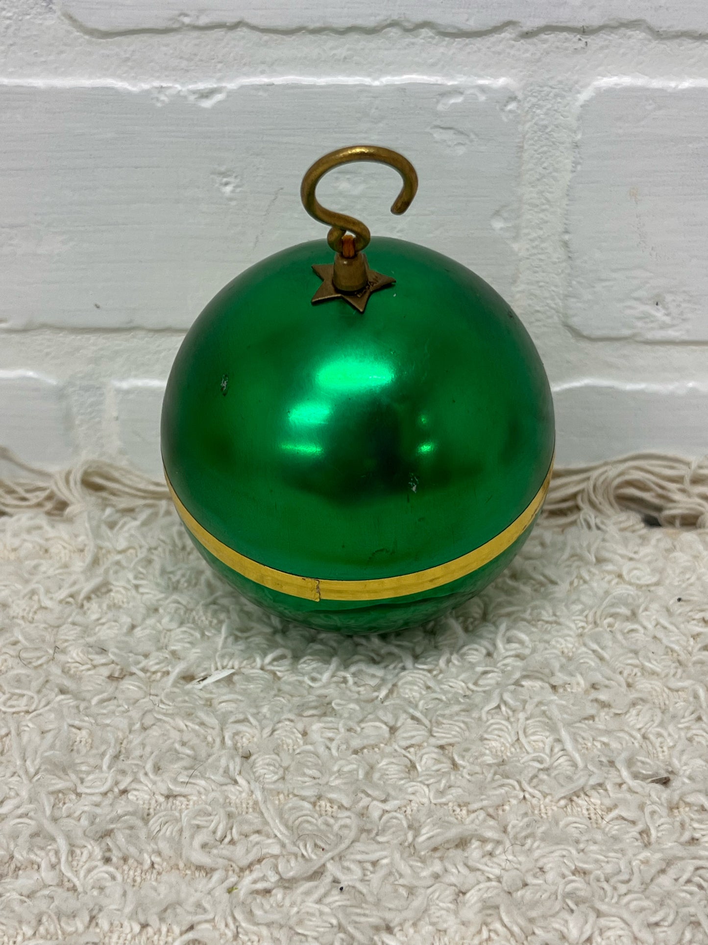 Vintage Mid-Century Musical Jingle Ball