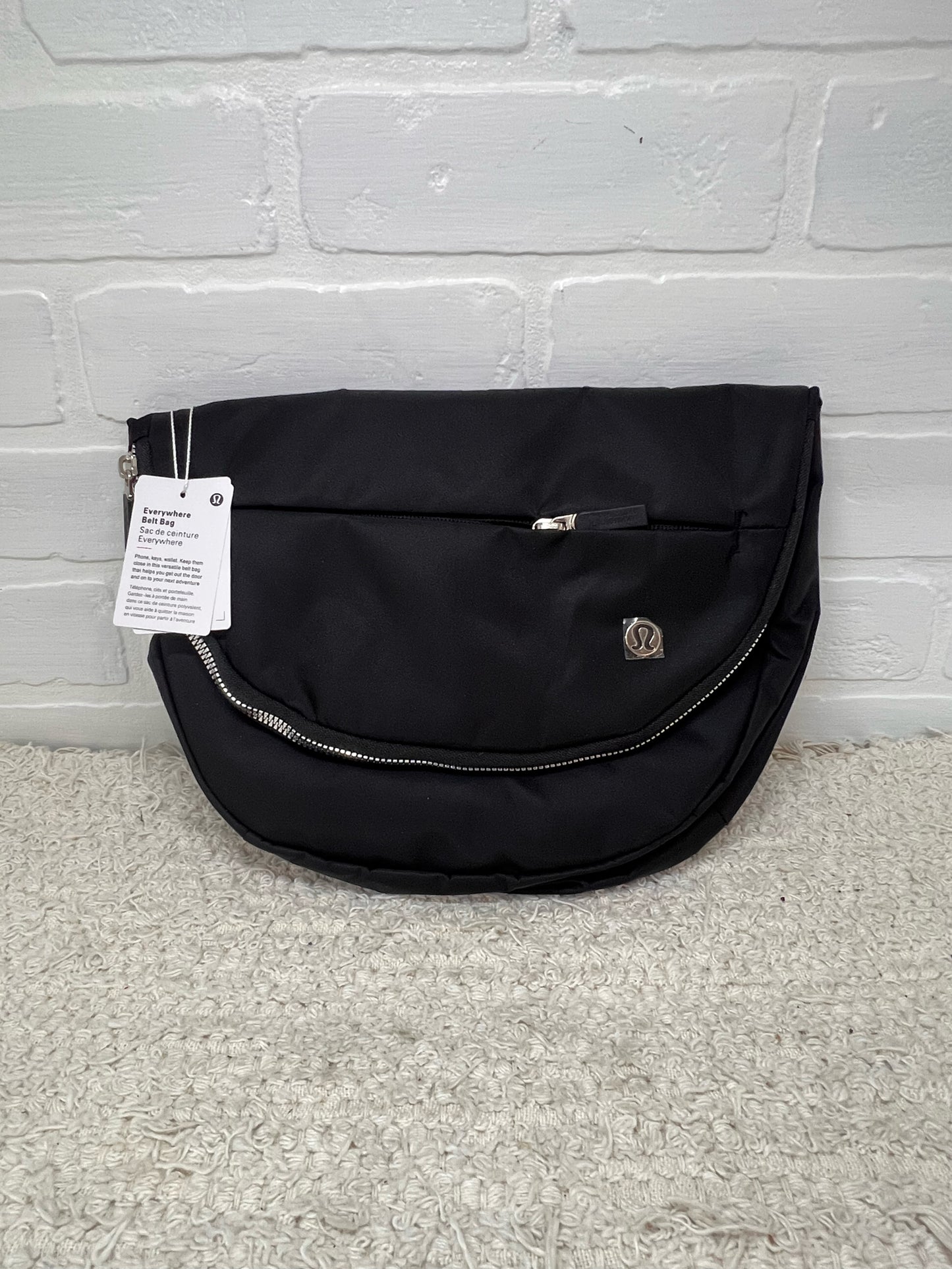 NWT Lululemon Everywhere Belt Bag in Black