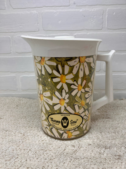 Thermo-Serv Lidded Pitcher w/ Four Mugs Green Daisy 1970's pattern