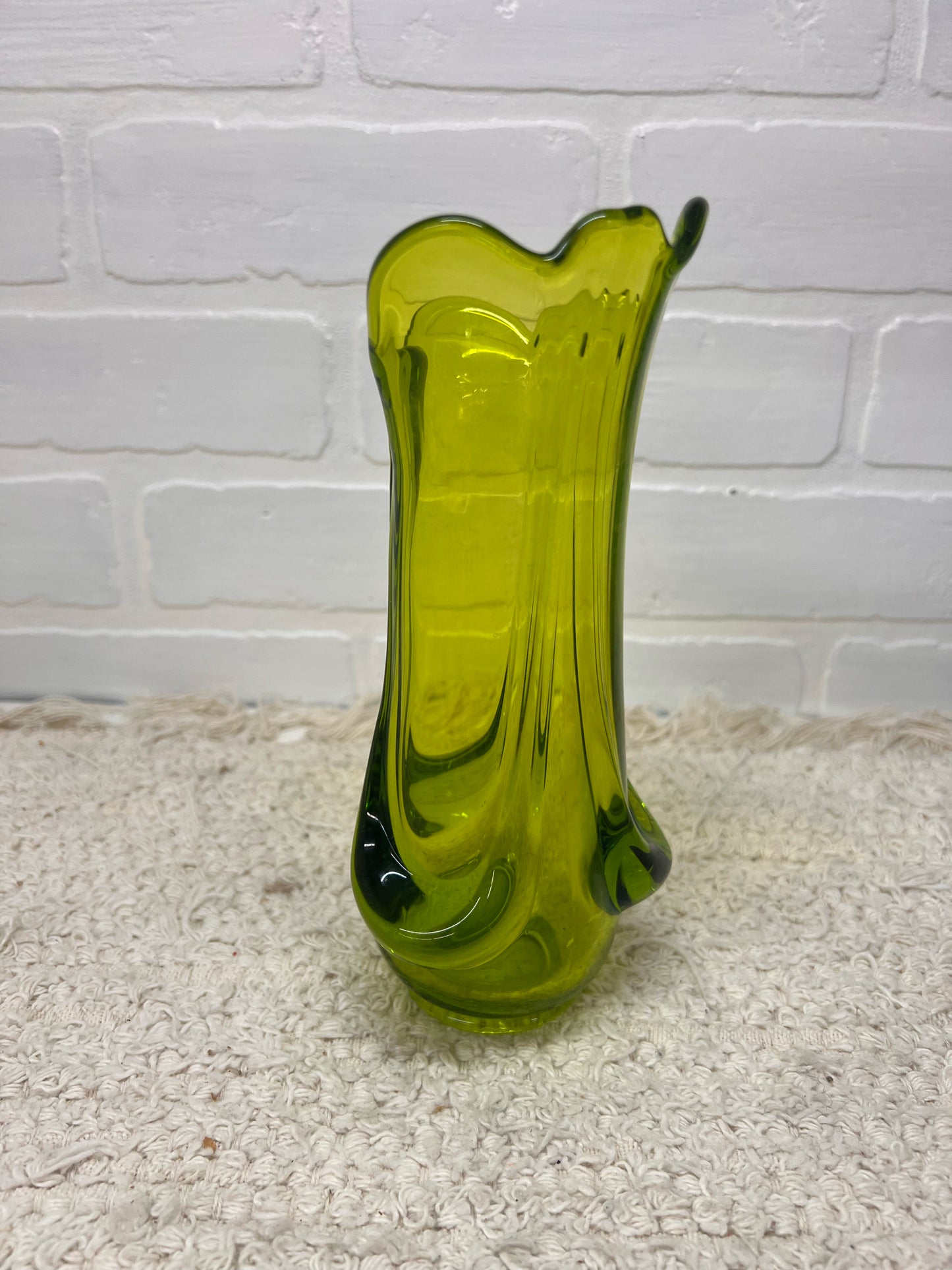 Viking Glass MCM Avocado Green Epic Drape Vase 8 Inch