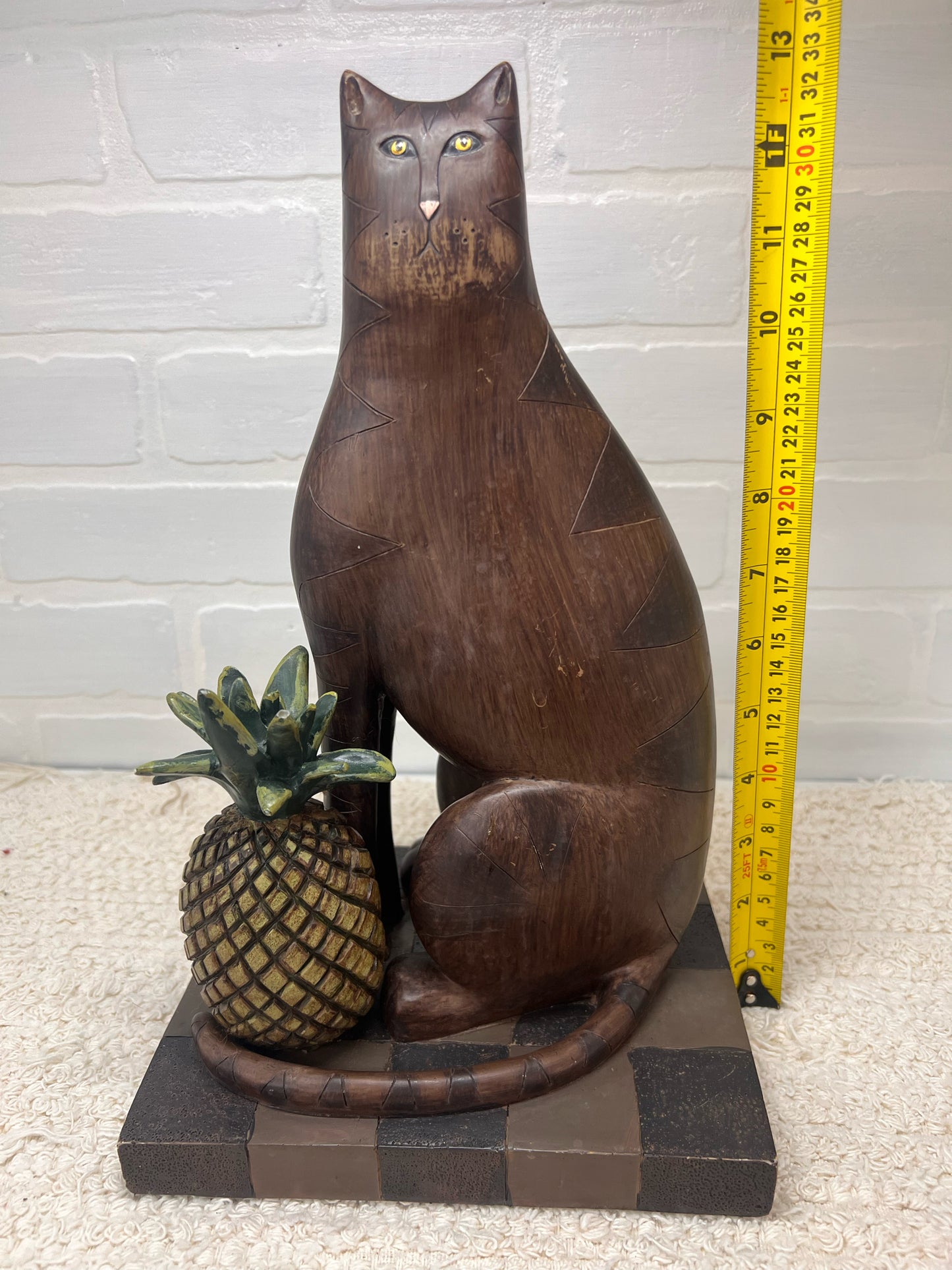 David Harden cat with pineapple statue