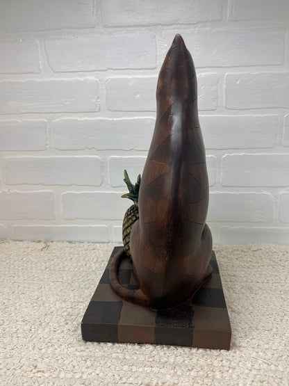 David Harden cat with pineapple statue