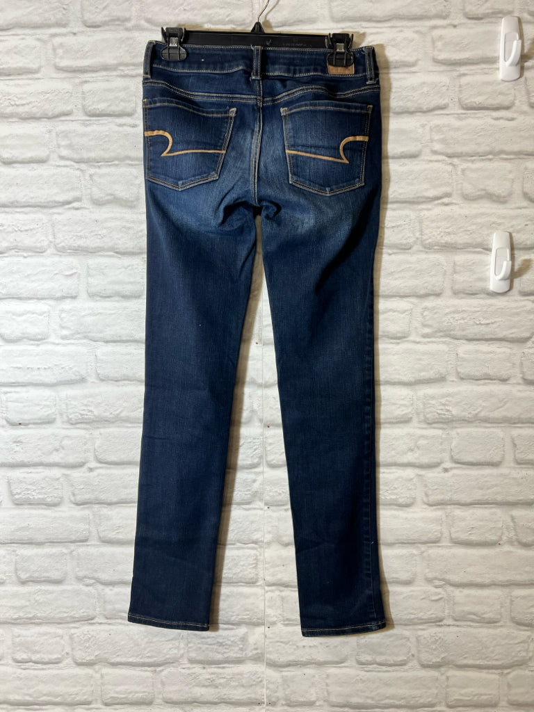 American Eagle Size 2 Used Jeans