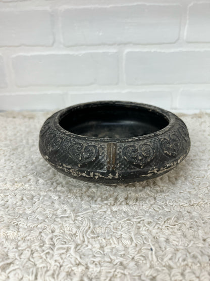 Tokanabe black footed shallow planter