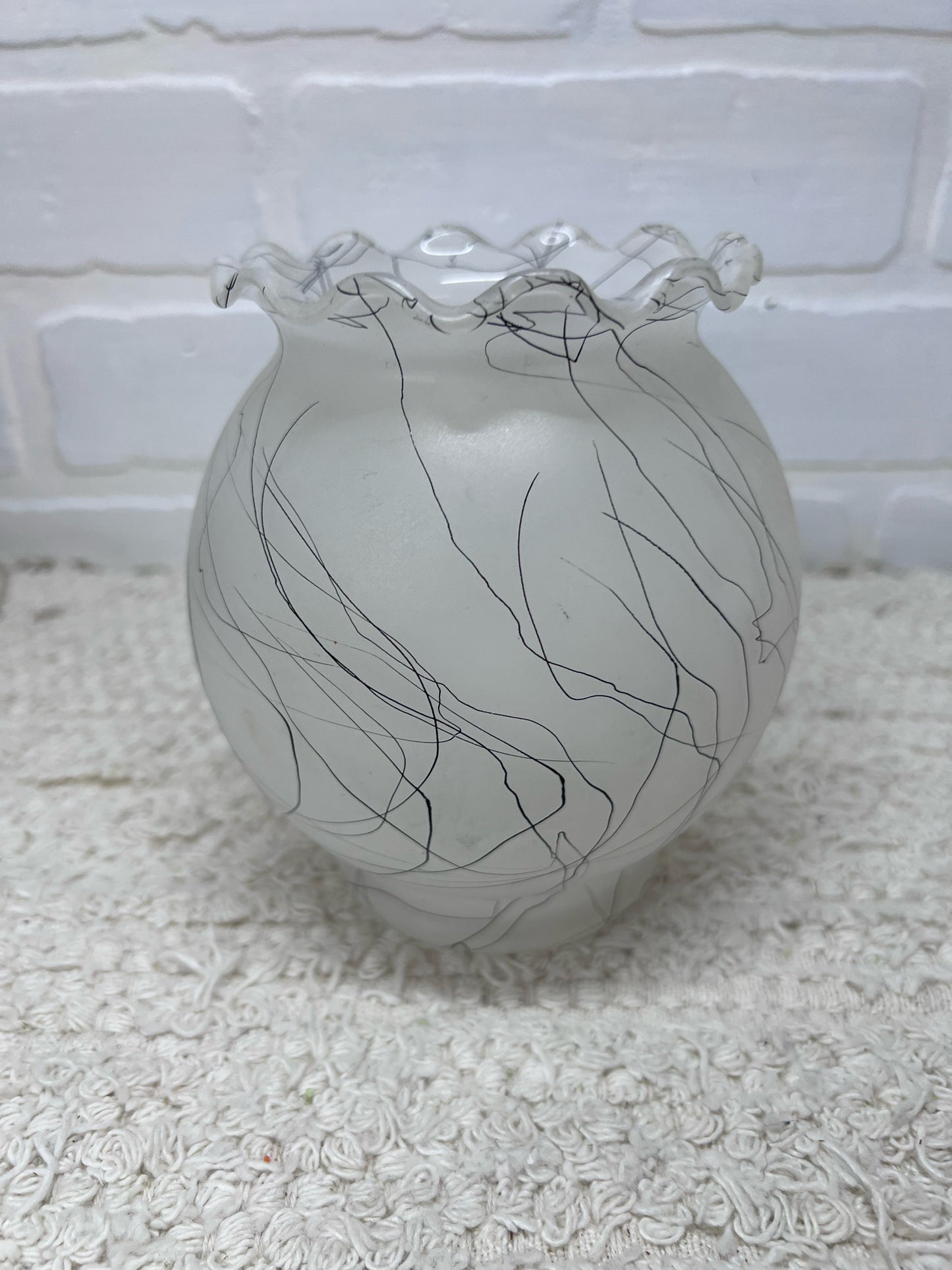 White & Black Hazel Atlas Drizzle Vase