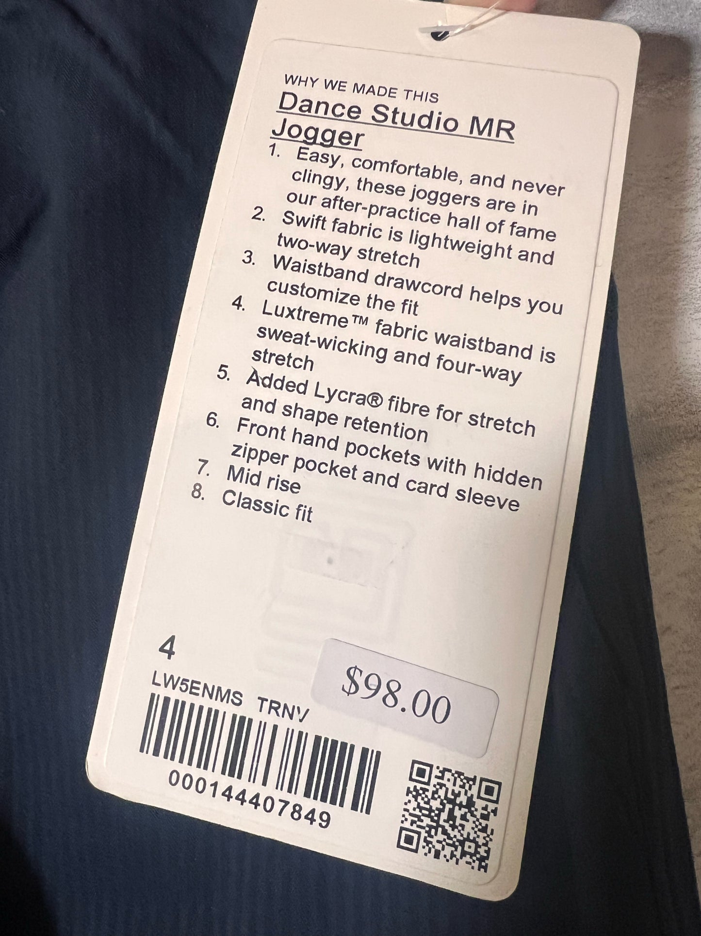 Lululemon Size 4 Navy Striped  NWT Joggers