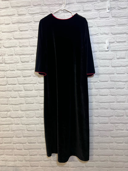 Plaza 9 Circa 1970's Black Velour Robe w/ Floral Embroidery