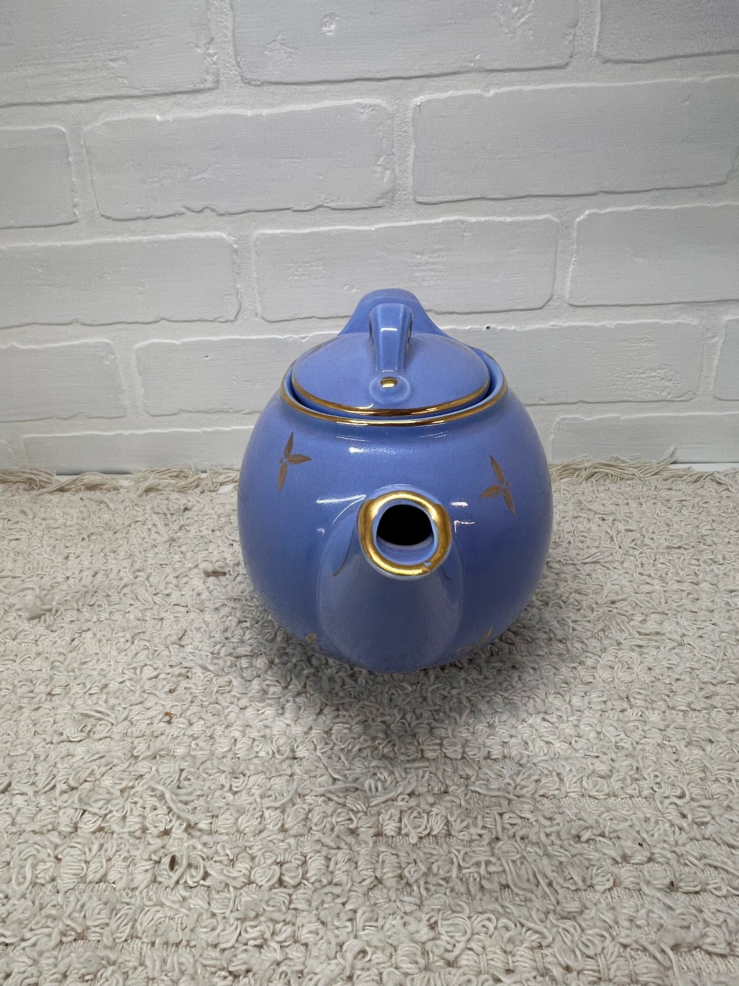 Hall Blue & Gold 8 Cup Lidded Teapot w/ Teabag Hook
