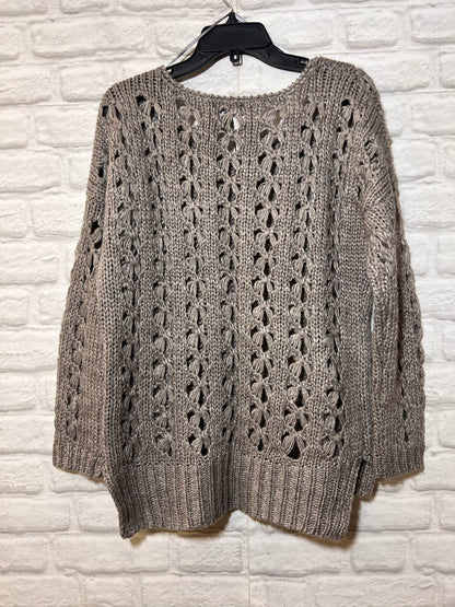 Size M Sisters Open Knit Acrylic/Wood Blend Gray Sweater