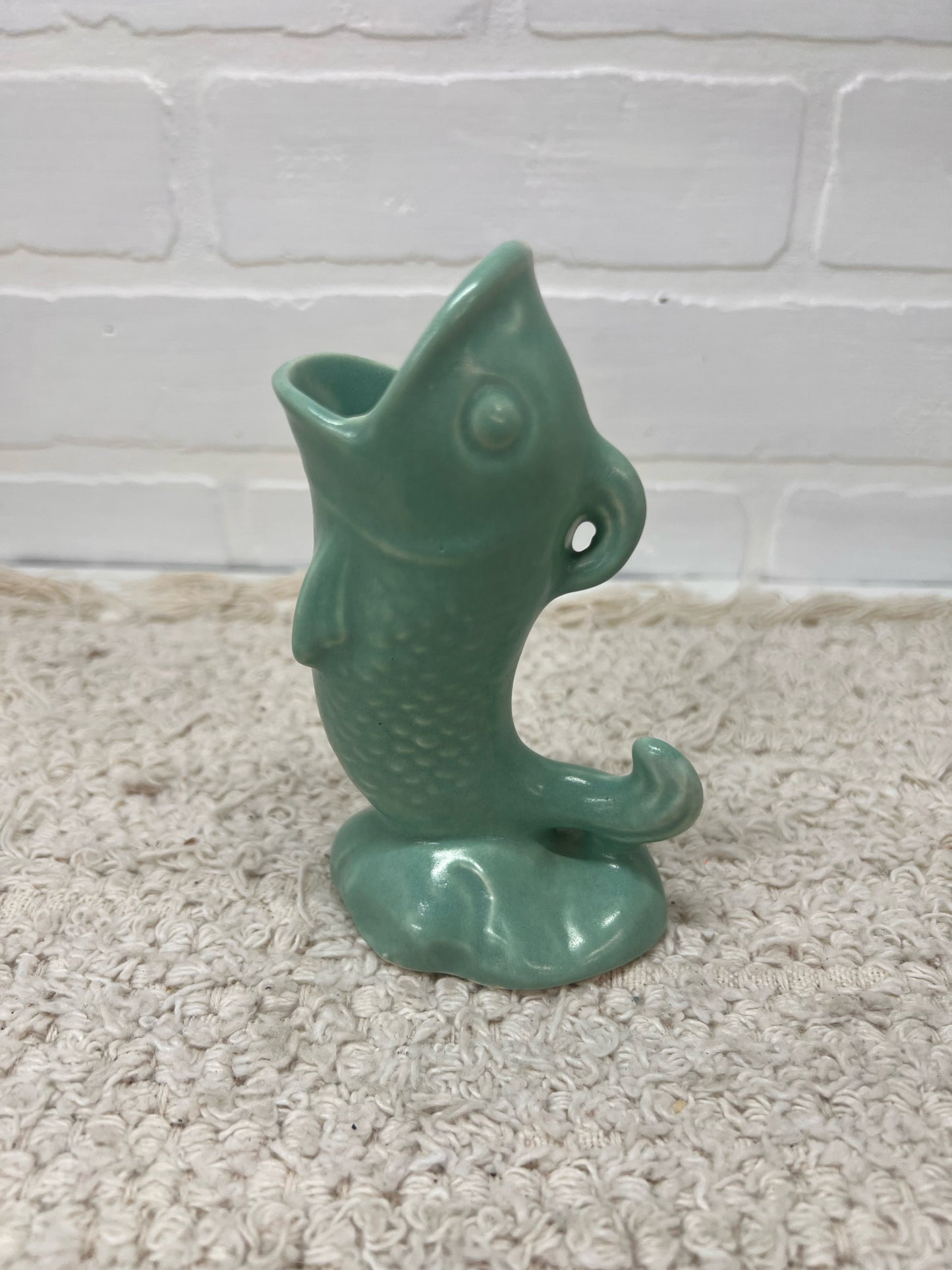 Red Wing Pottery Ash Receiver Fish 5" EUC