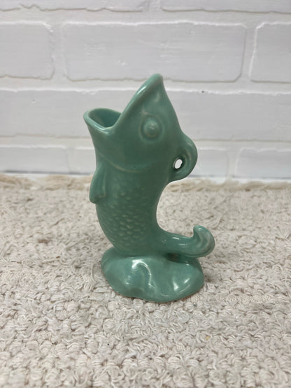 Red Wing Pottery Ash Receiver Fish 5" EUC