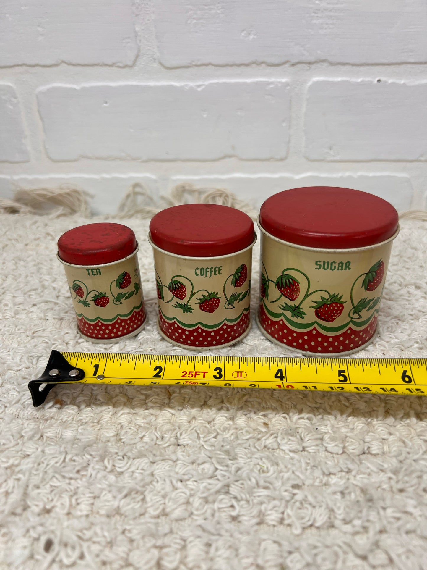 Wolverine 1950's strawberry pattern mini canister set