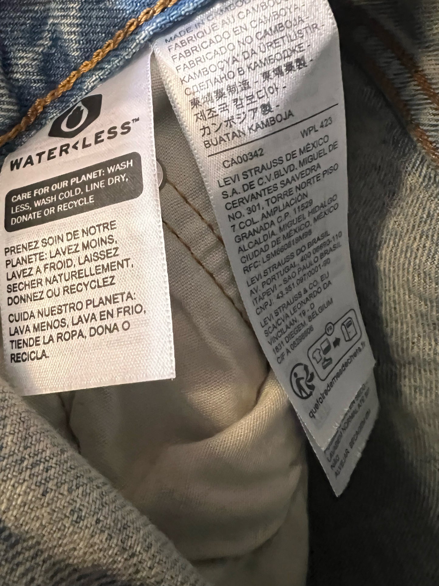 Levi's Size 28 Waist 501 90'S Fit Jeans Stone/Acid Wash