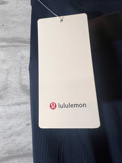 Lululemon Size 4 Navy Striped  NWT Joggers