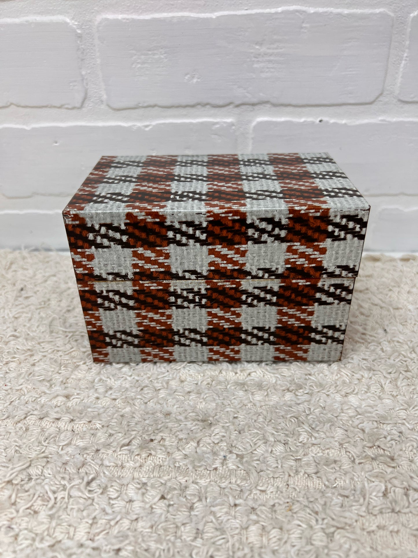 Syndicate Mfg. Co. Recipe Box - Brown Plaid - Circa 1980's
