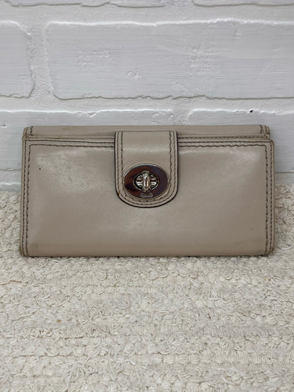 Coach Bone Colored Glove Tanned Leather Clutch Wallet