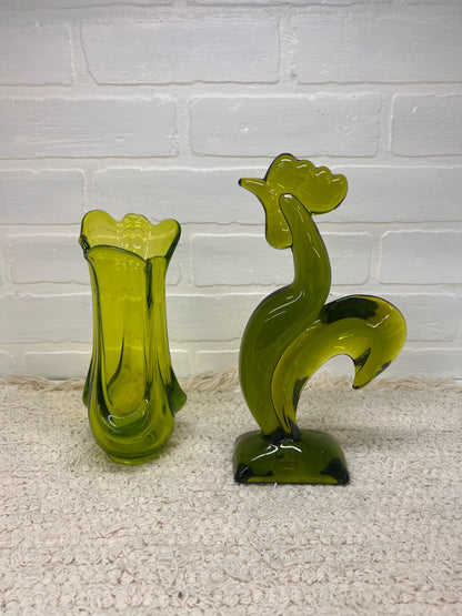 Mid Century Modern Viking Glass Kellogg Rooster Figurine – Avocado Green Art Glass