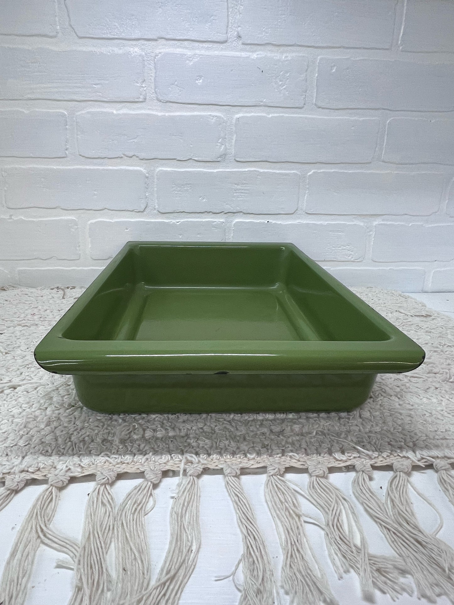 Catherine Holm Avocado Green & White Lasagna Pan