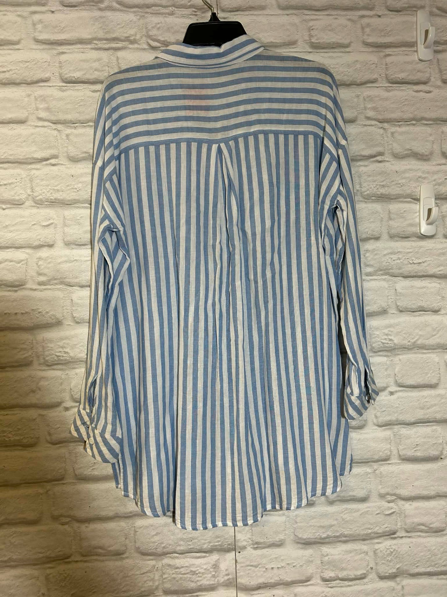 Size S Thread & Supply Blue & Whte Striped Blouse