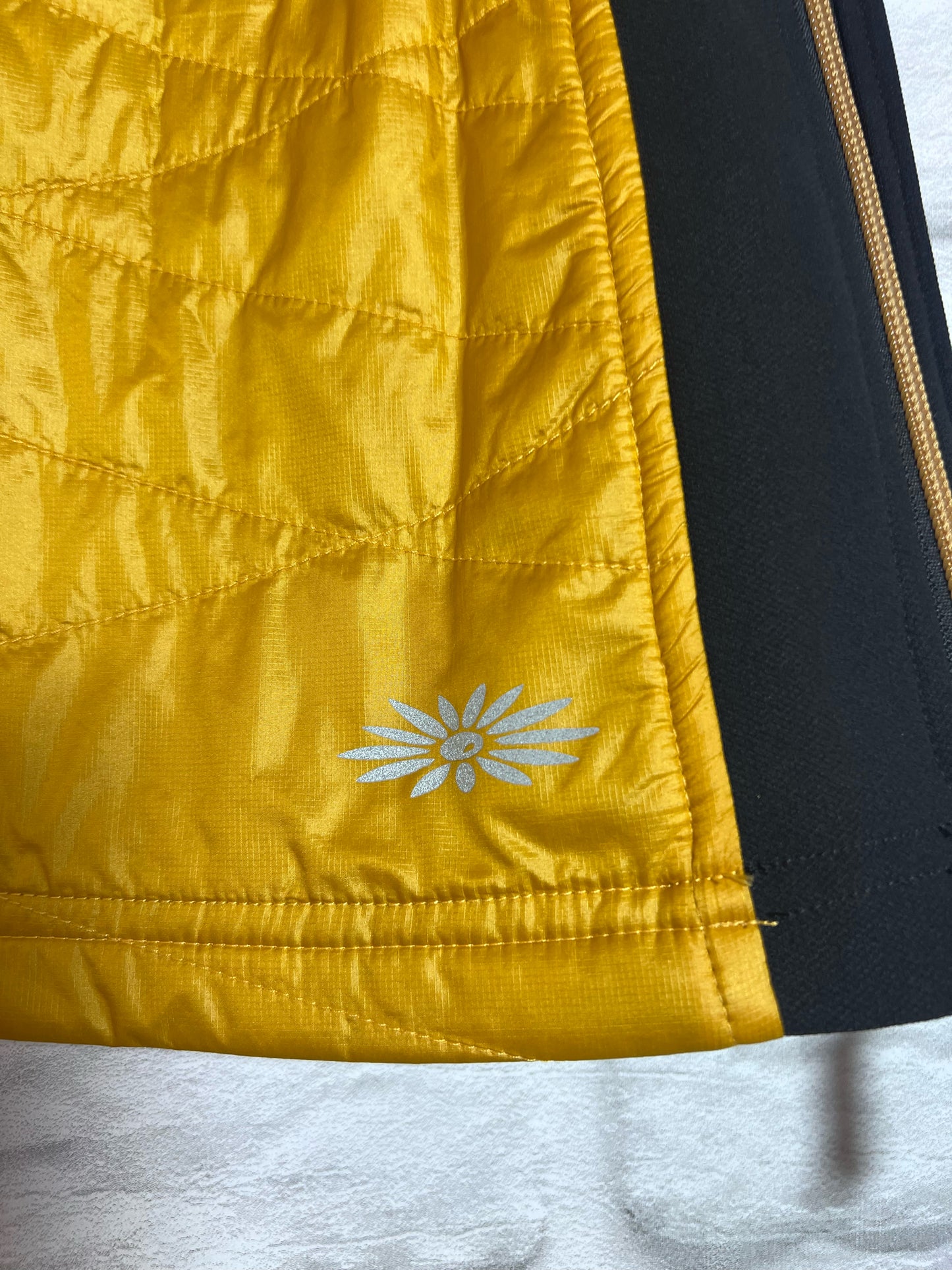 Size M Skhoop Quilted Insulated Outdoor Mini Skirt Swedish Design
