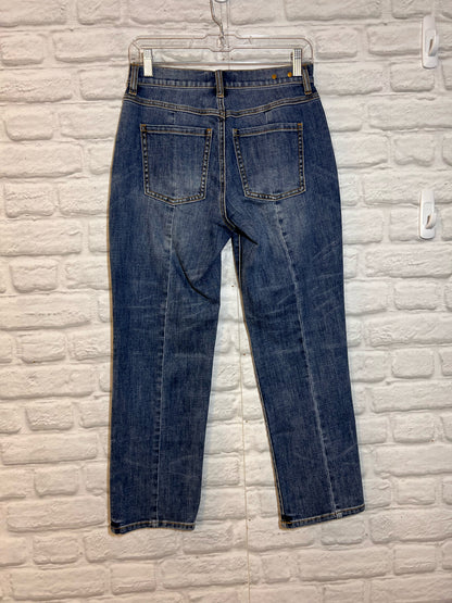 CAbi Size 2 Mid-Rise SoHo Cropped Length Jeans