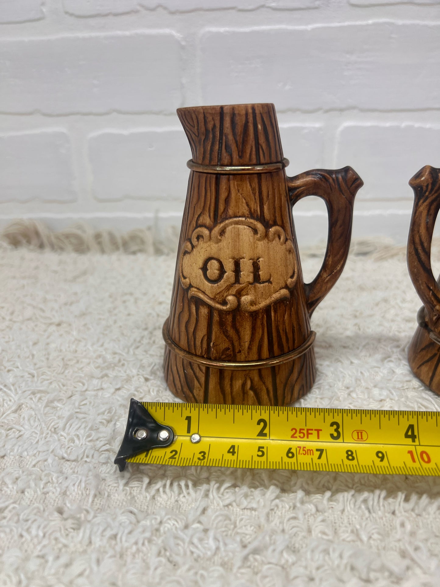 Vintage Treasure Craft Oil & Vinegar Set - 2 pieces