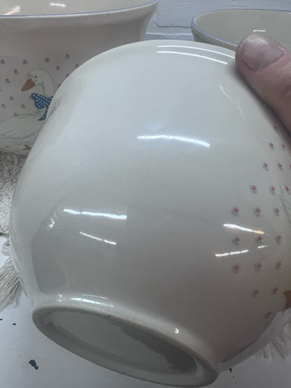 Aunt Rhody Goose 1980's Bowl Set