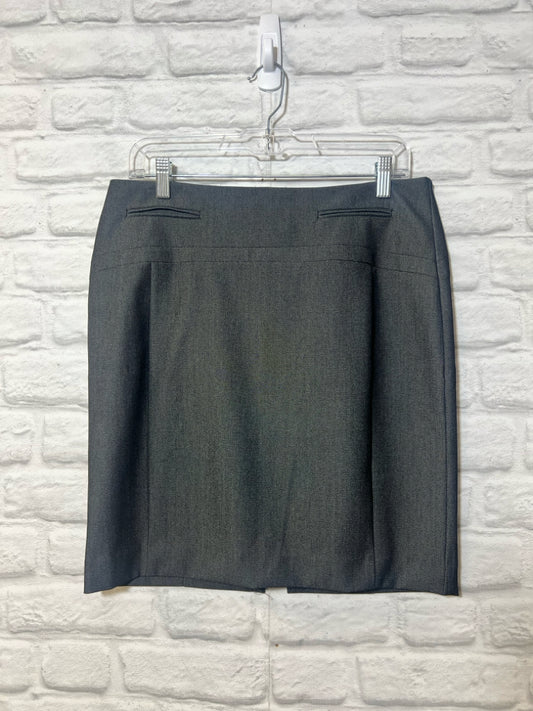 Size 8 Express gray knit skirt