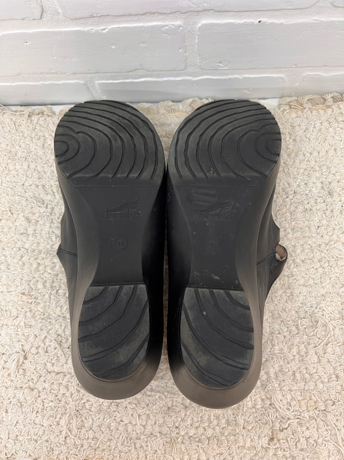 Shoe Size 40 Dansko Double Buckle Black Leather Mary Janes with Heels