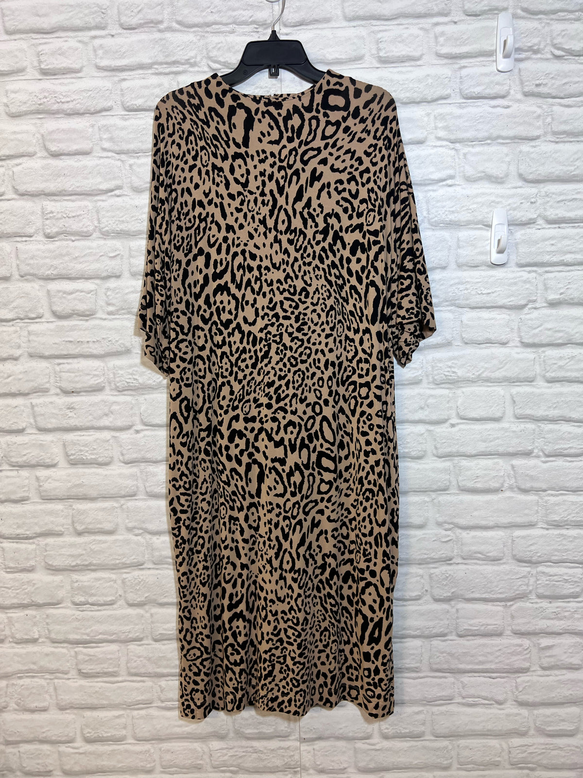 Size L Chico's Leopard Print Short Sleeved Knit Dress