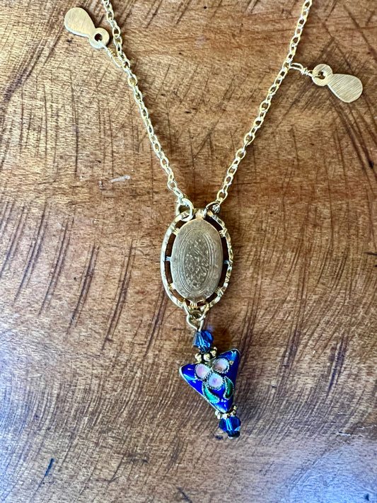 Upcycled Robbie Brokken necklace with vintage elements