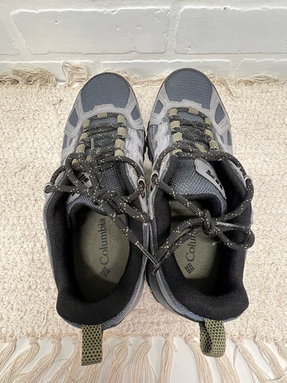 Shoe Size Men's 8.5 Columbia Redmond Walking Shoes