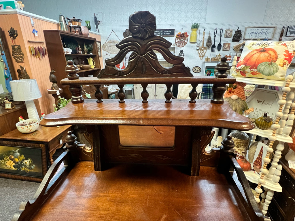 Gingerbread Lane Shelf