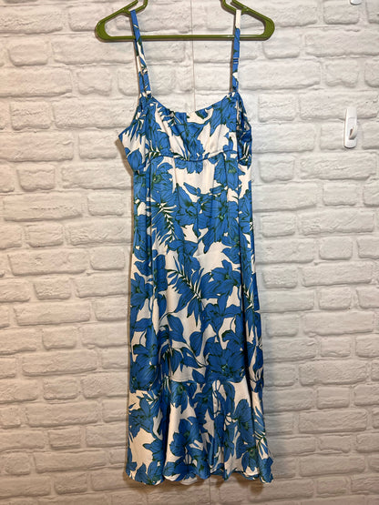 Size M CAbi Blue Floral Maxi Sun Dress
