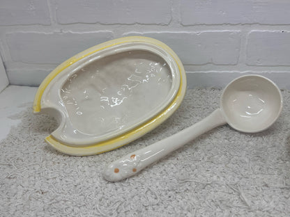 Vintage Covered Tureen with Underplate & Ladle - Daisies & Butterflies