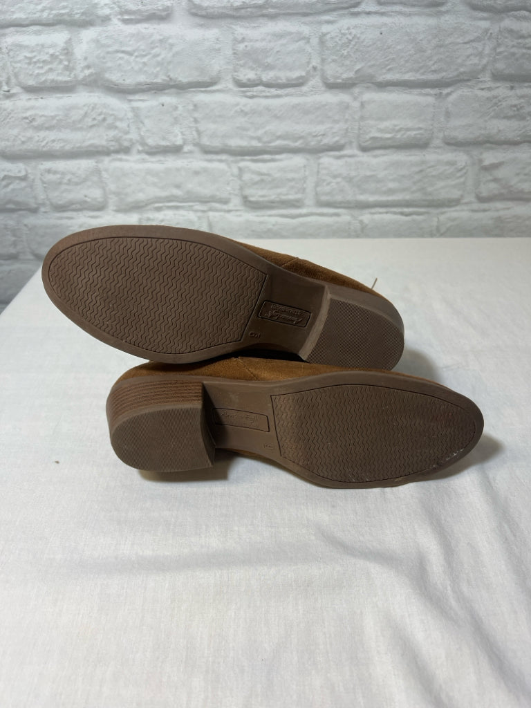 Shoe Size 9 American Eagle brown pull on booties