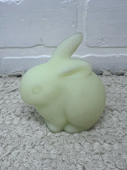 Fenton Custard Glass Bunny Figurine
