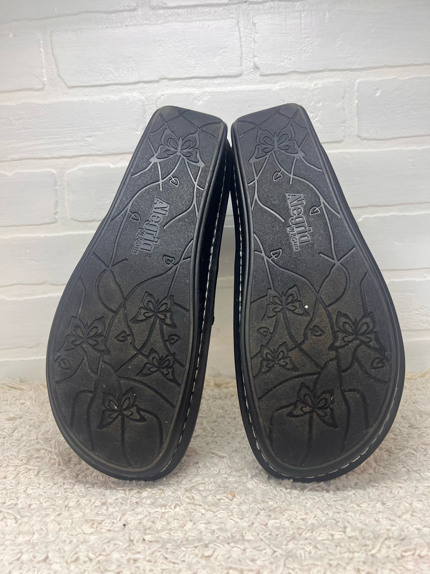 Shoe Size 42 Alegria Black & Silver Plaid Shoe/Booties