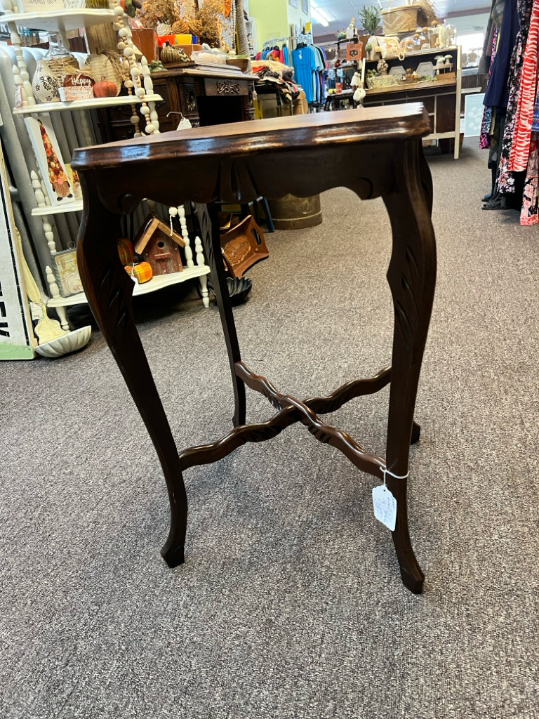 Gingerbread Lane Table