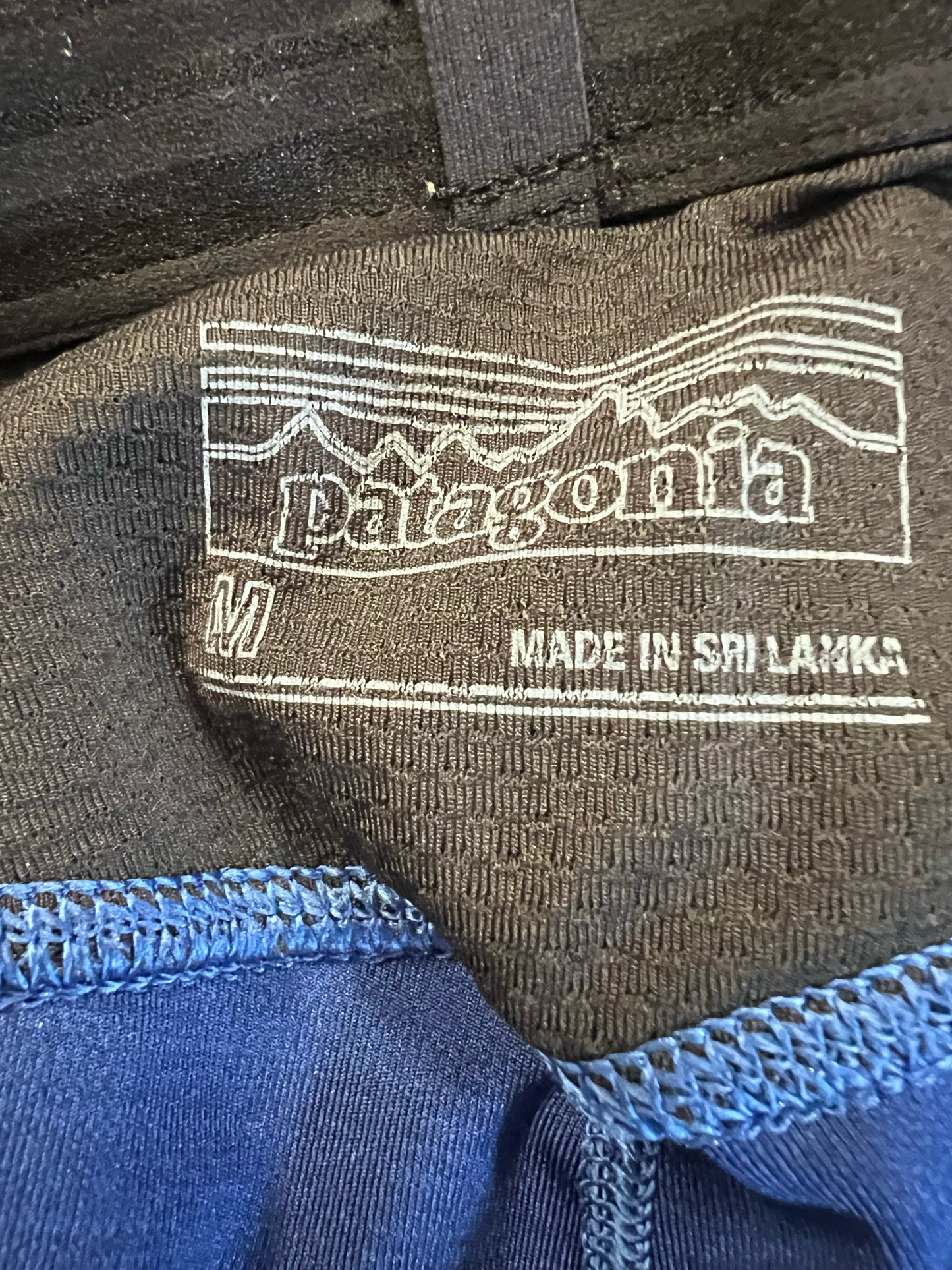 Patagonia Size M 'Endless Run' Tights/Leggings in Black & Blue