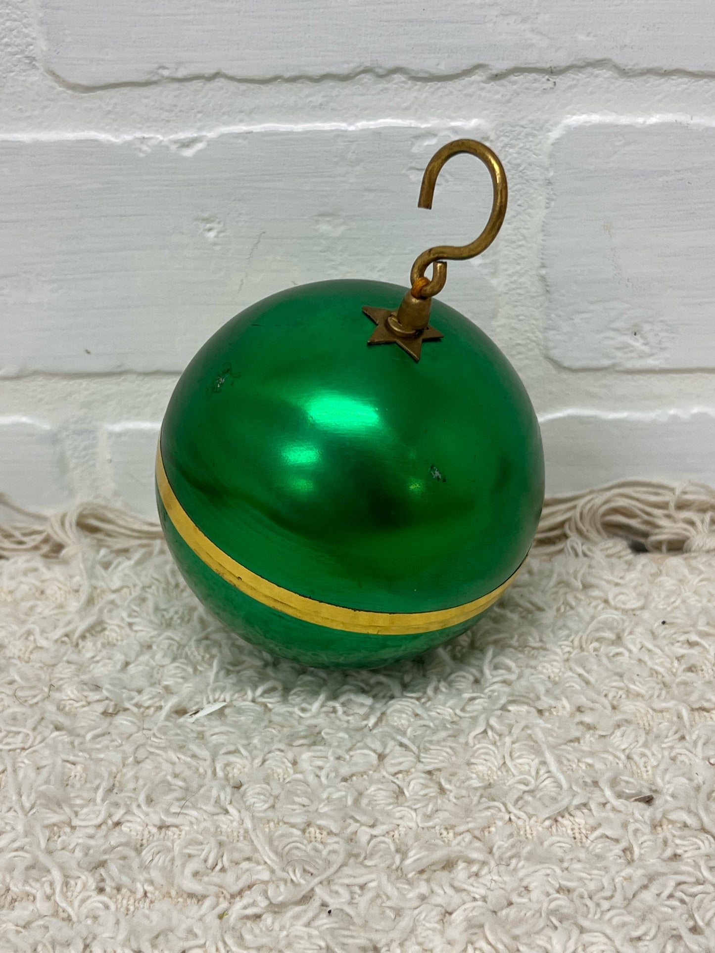 Vintage Mid-Century Musical Jingle Ball