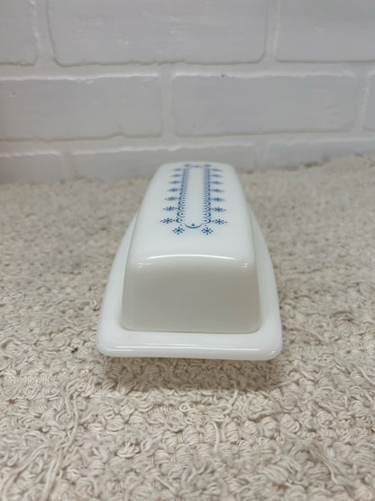 Pyrex Snowflake Garland Butter Dish