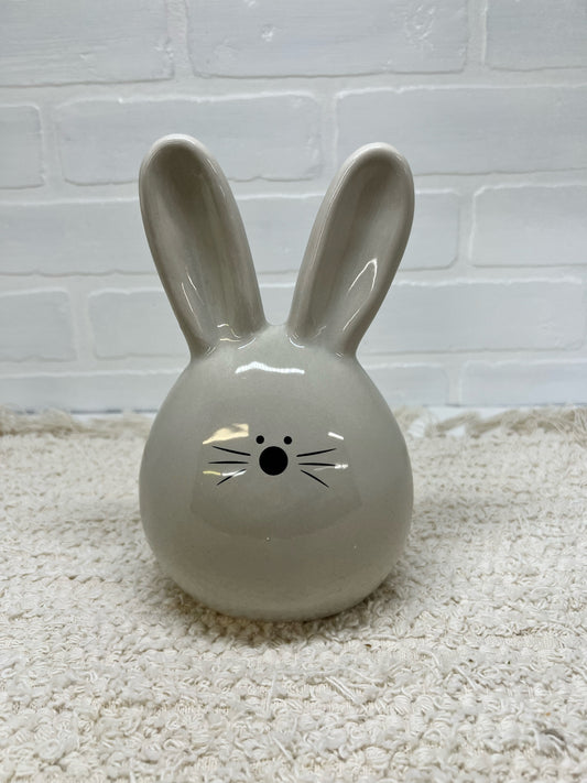 7.5" Ceramic bunny head, gray