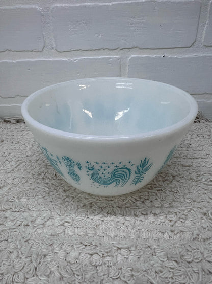 Pyrex Bowl Set - Amish Buterprint - Three Nesting Bowls