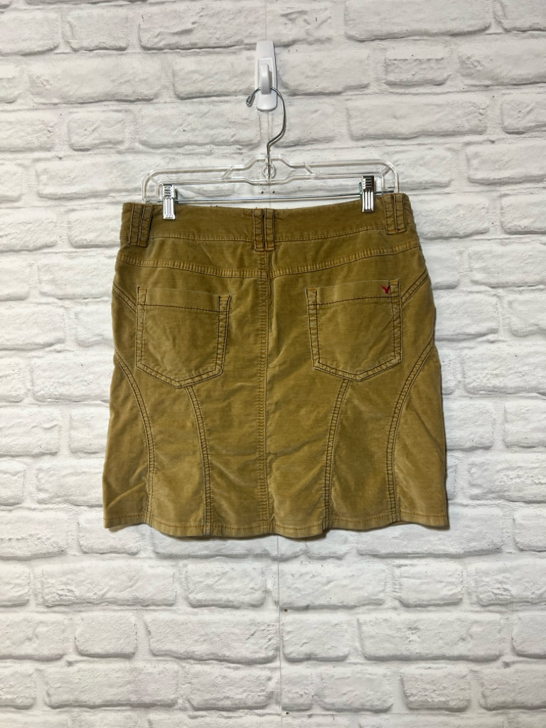 Size 6 American Eagle Tan Used Skirt