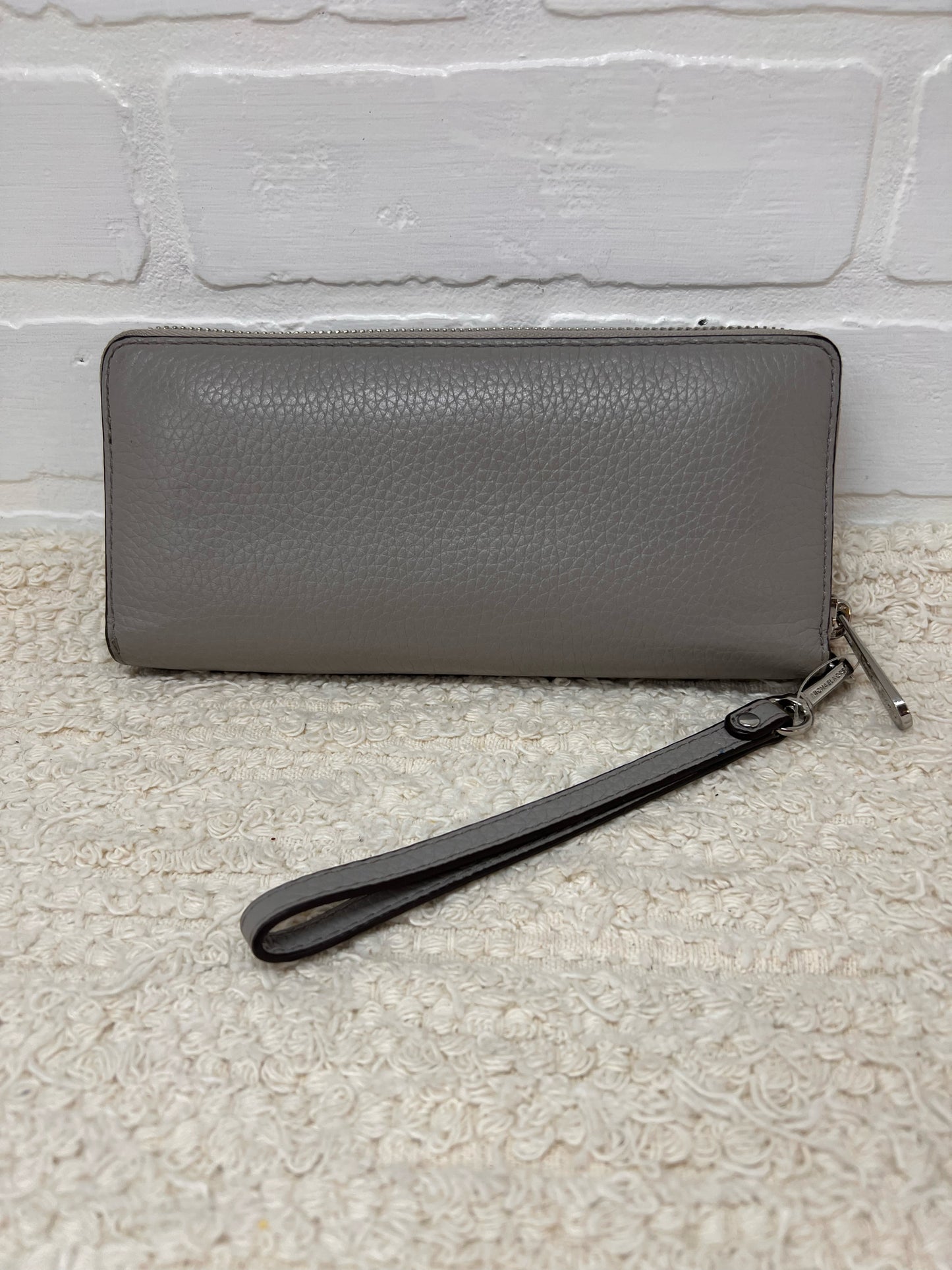 MICHAEL Michael Kors Gray Pebbled Leather Wristlet Wallet